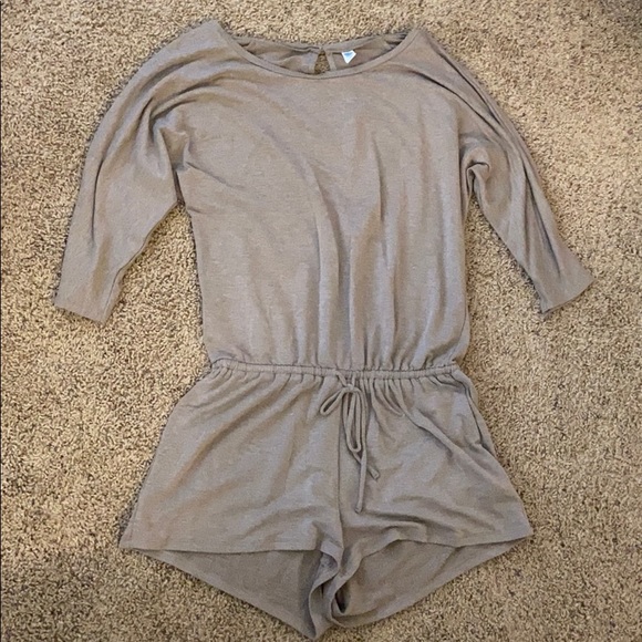 Super comfy brown romper - Picture 2 of 4